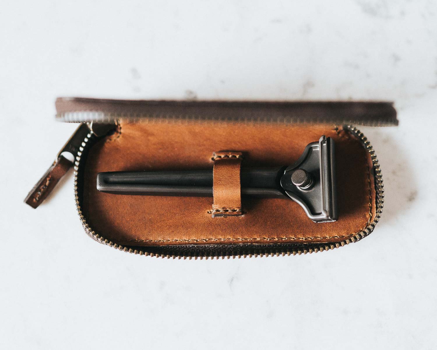 The Single Edge Travel Case